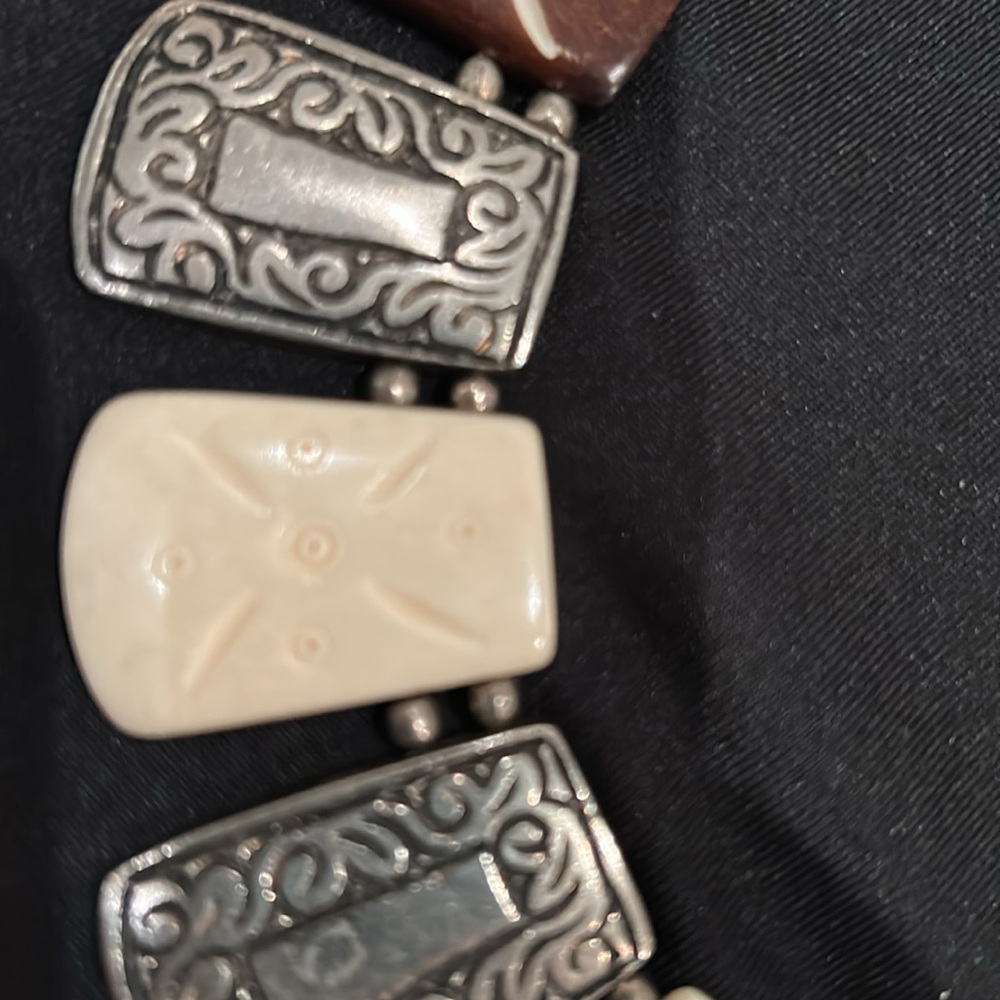 Necklace - Picture 4 of 4